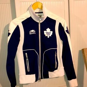 Roots limited women’s zip up